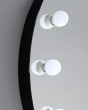 Круглое зеркало в черной раме с лампочками 80 см — предпросмотр изображения 3