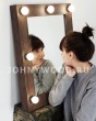Фото гримерного зеркала в деревянной раме jw70x60wood 1